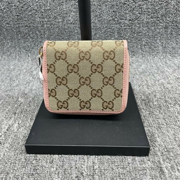 100% Authentic Gucci Leather Wallet 215-10924 - Picture 2 of 12